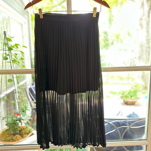 Jupe Crayon Plissée (accordéon) Lanvin Noire Taille 40 - Neuf Avec étiquettes, Fabrication Française, Style Bodycon